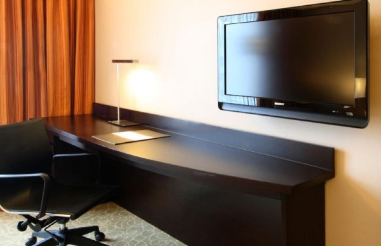The Bellevue Manila Otel Muntinlupa City Dış mekan fotoğraf
