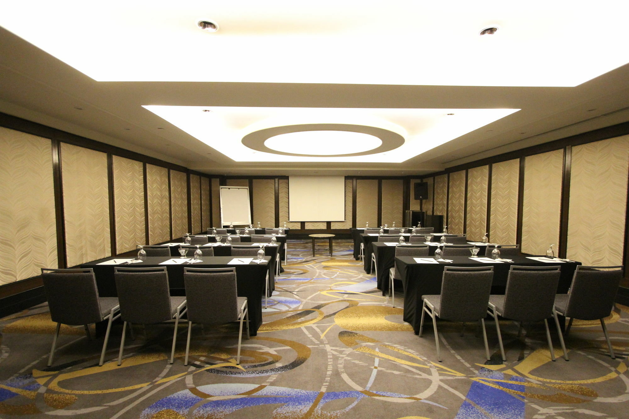 The Bellevue Manila Otel Muntinlupa City Dış mekan fotoğraf