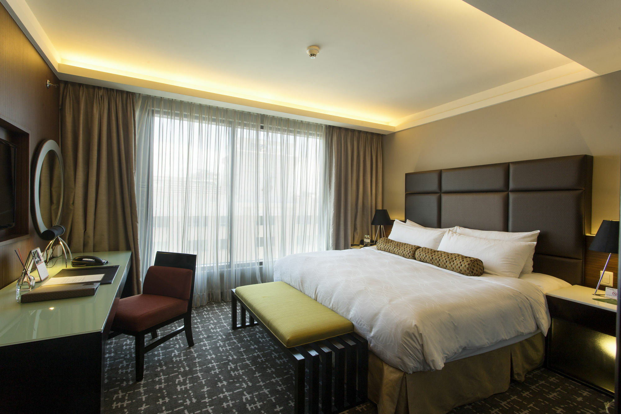 The Bellevue Manila Otel Muntinlupa City Dış mekan fotoğraf