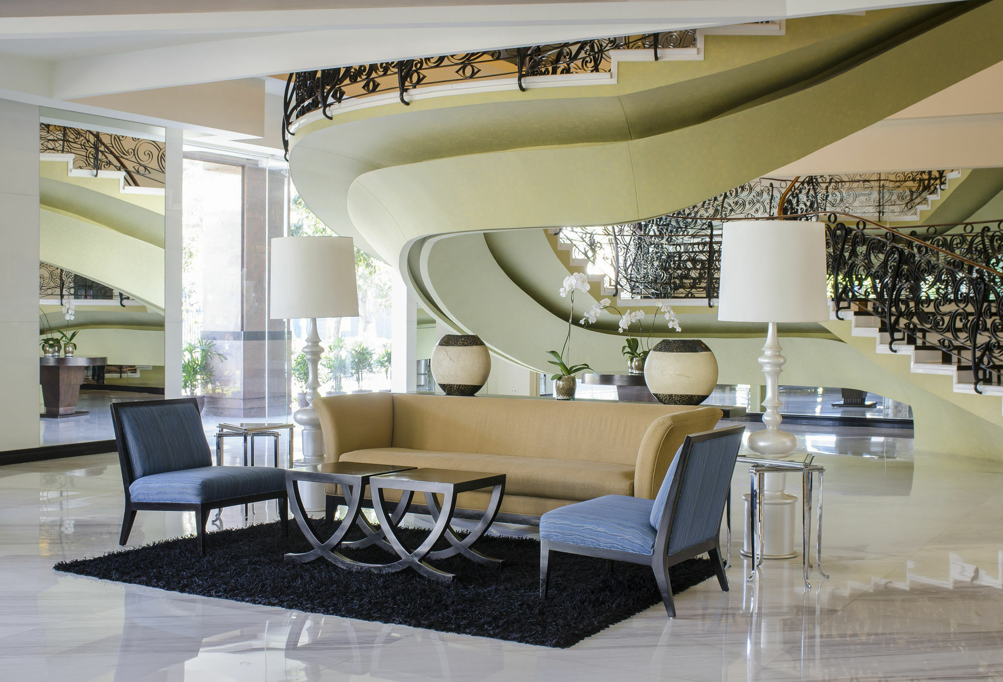 The Bellevue Manila Otel Muntinlupa City Dış mekan fotoğraf