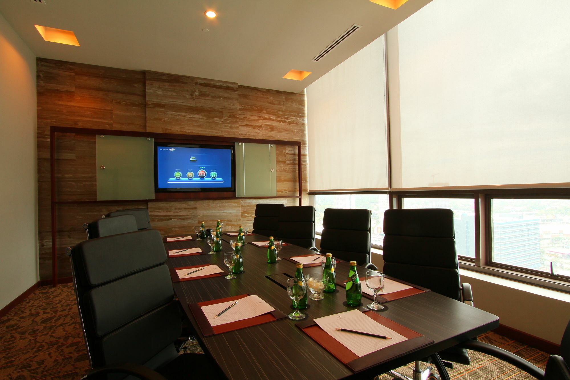 The Bellevue Manila Otel Muntinlupa City Dış mekan fotoğraf